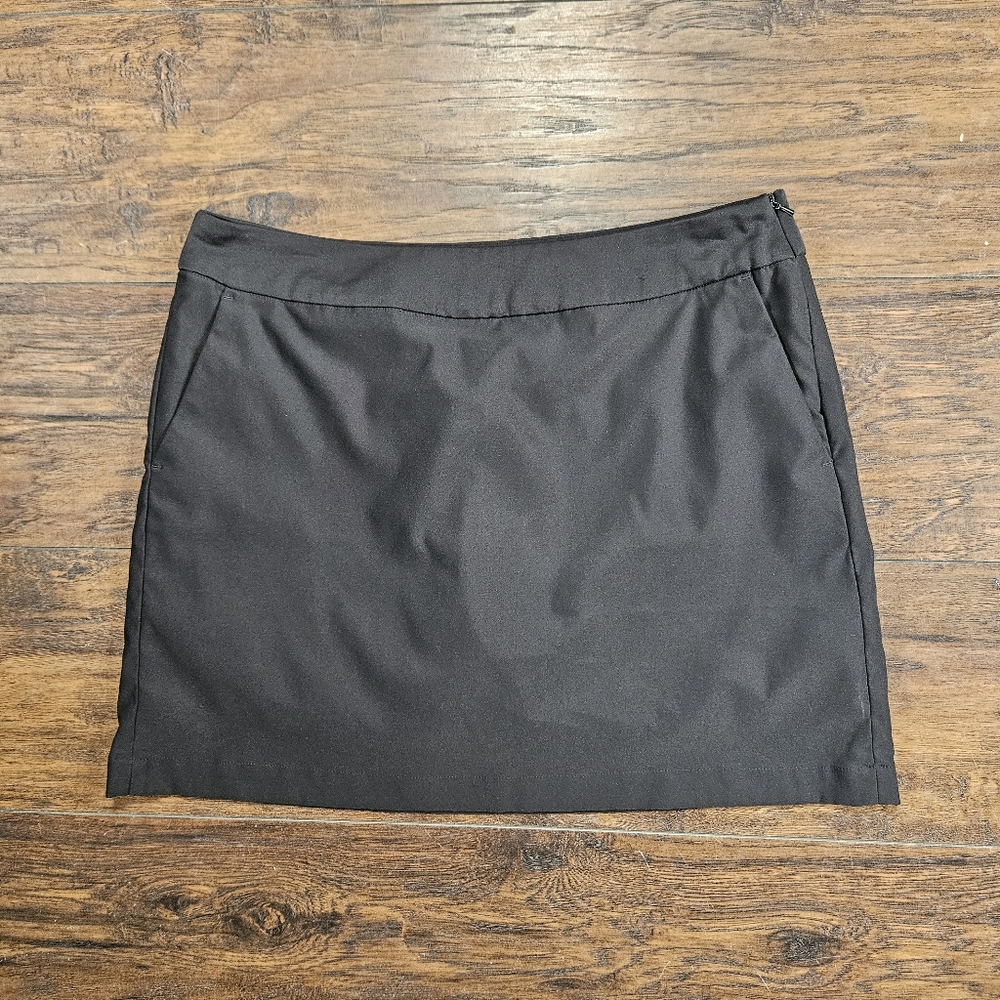 Nike Women's Dri-Fit Black Tournament Golf Skort 742875 Size 10